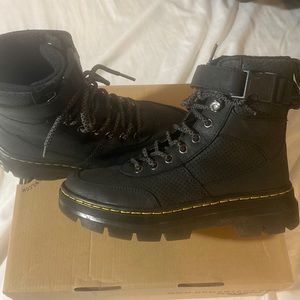 Dr Martens combs tech boots